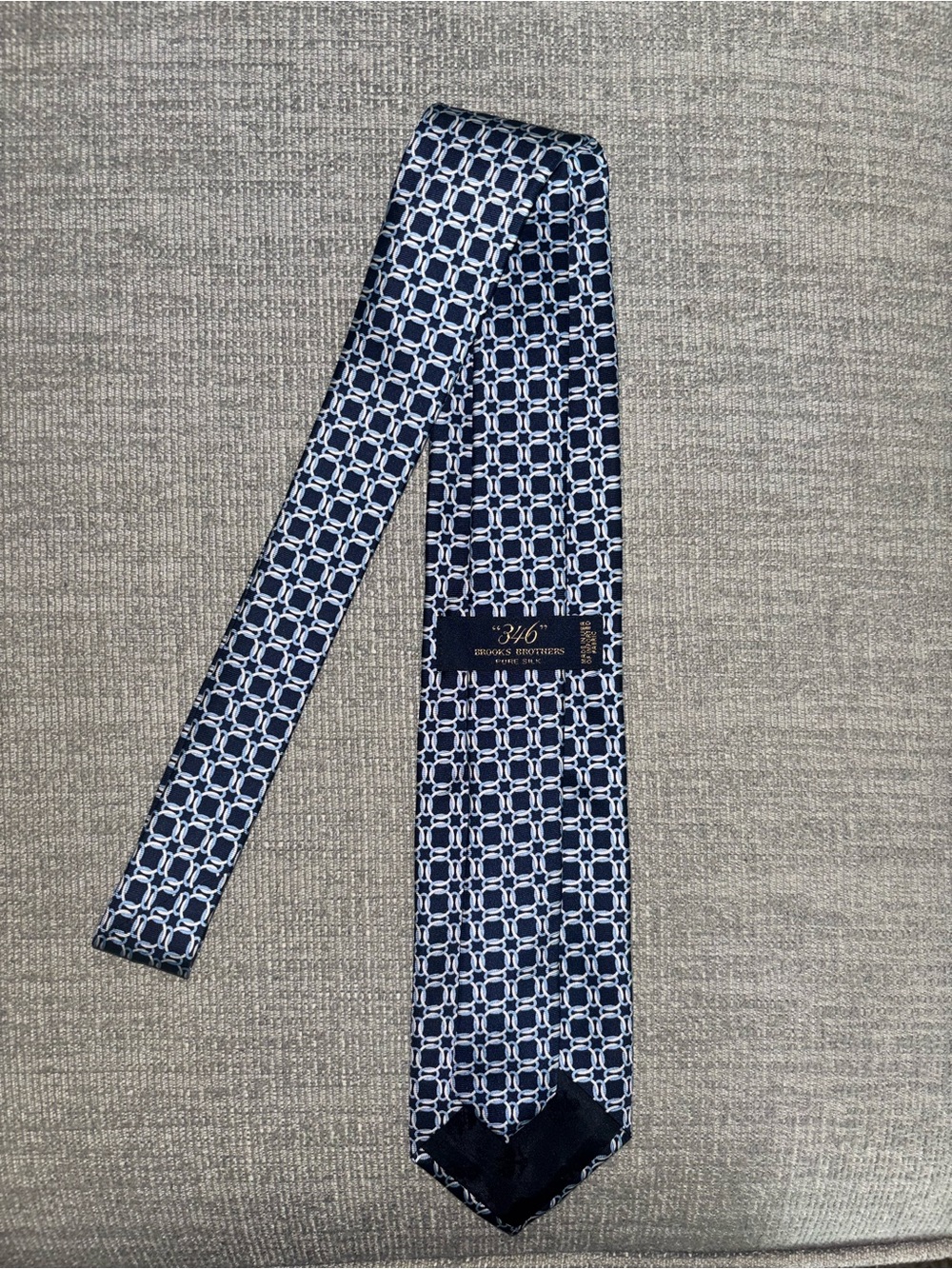 Brooks Brothers Navy and White Geometric Silk Tie